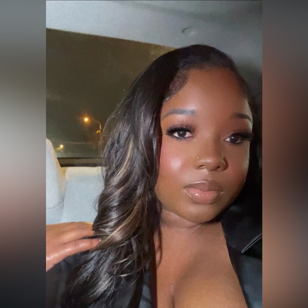 Meet your Posher, Maia